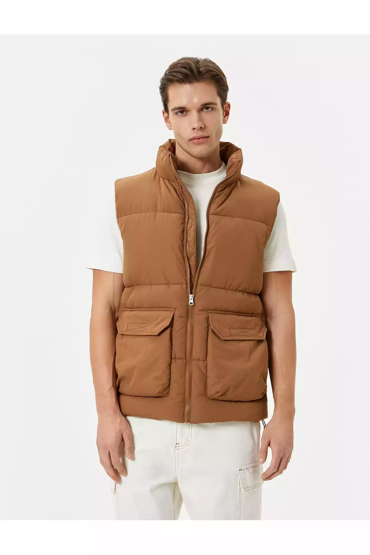 جلیقه طرحدار جیبدار دربدار یقه ایستاده پفدار زیپدار برند Koton کد 1753305783