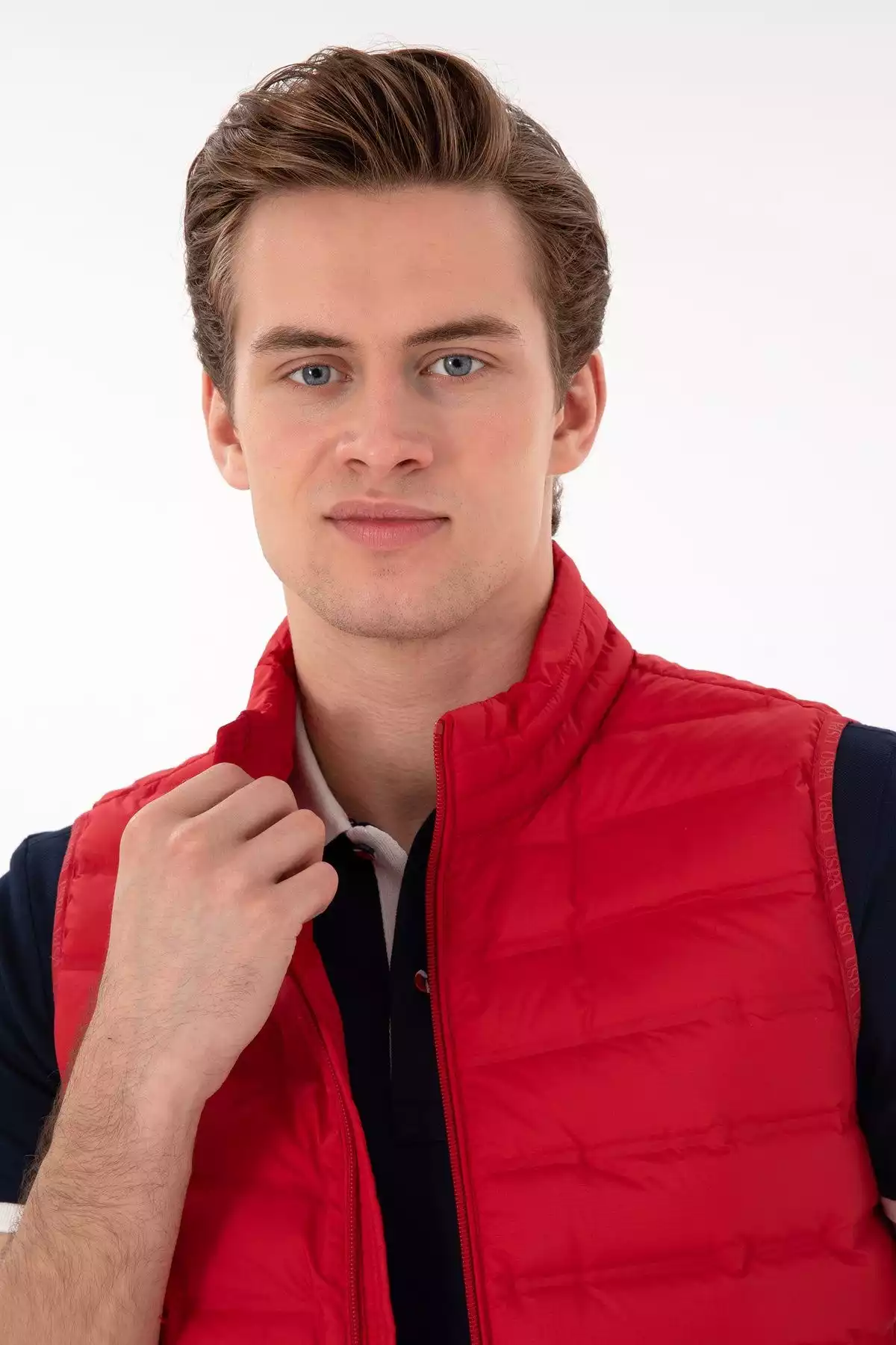 جلیقه قرمز مردانه برند U.S. Polo Assn. کد 1753278128