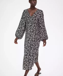 پیراهن دکمه‎دار جلو برند H&M کد 1752543673