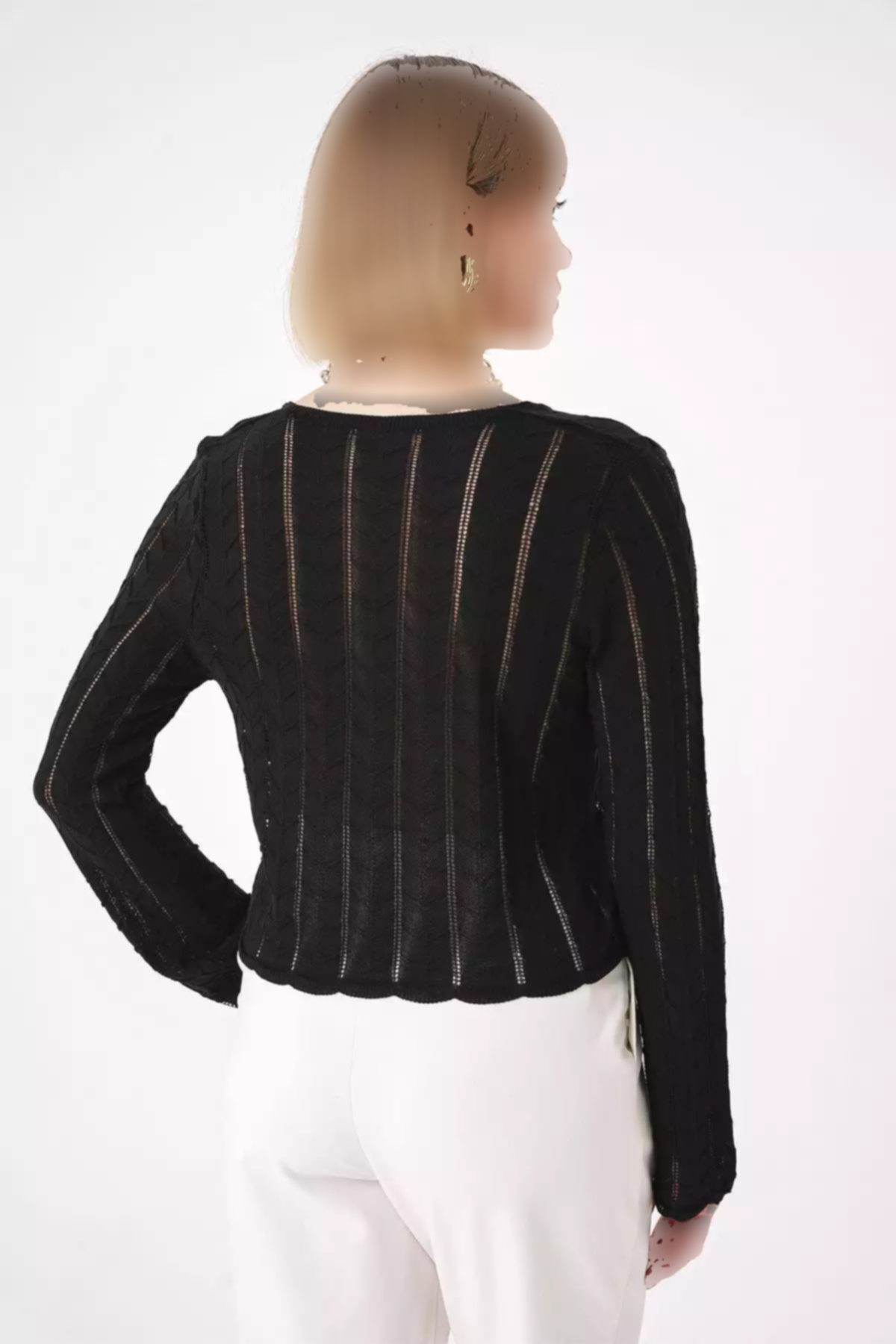 بافتنی طناب گرهدار طرحدار یقه هفت مشکی استاندارد زنانه برند CHUBA کد 1753696267