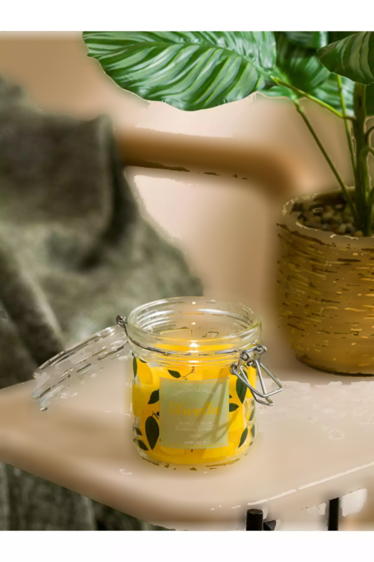 شمع تزئینی معطر خانه لیمویی زرد برند LC Waikiki کد 1754462589