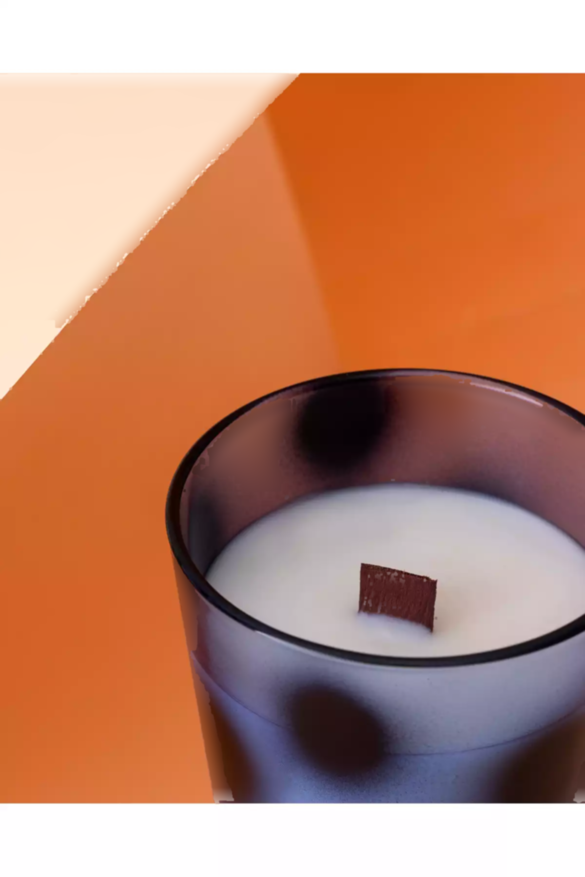 شمع لیوان معطر 230گرم پلویی روزنامه برند Madame Coco کد 1754462466