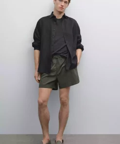 شلوارک ساحلی مدل کوتاه تک رنگ رنگی برند Massimo Dutti کد 1754220132