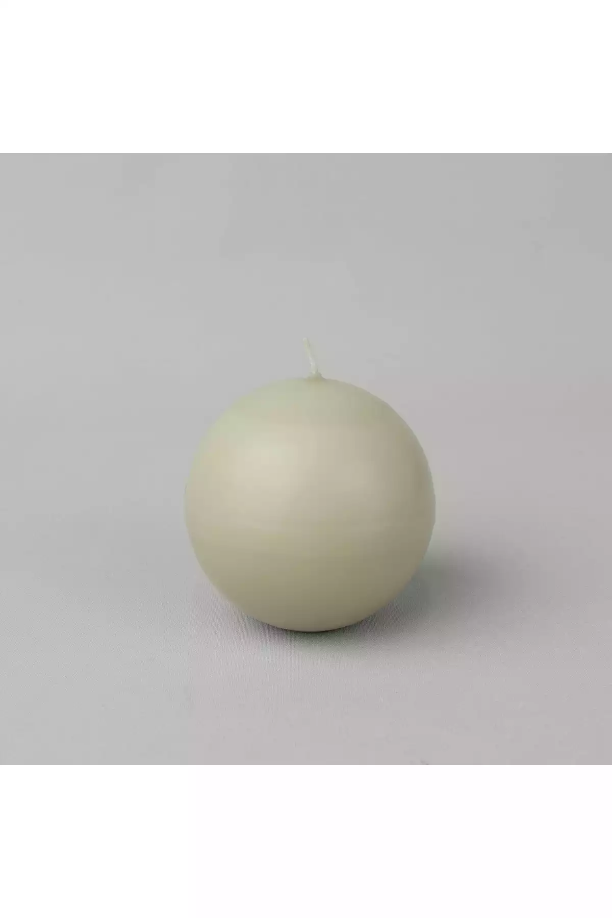 شمع گرد ساده بژ قطر 10cm برند Linens کد 1754460009