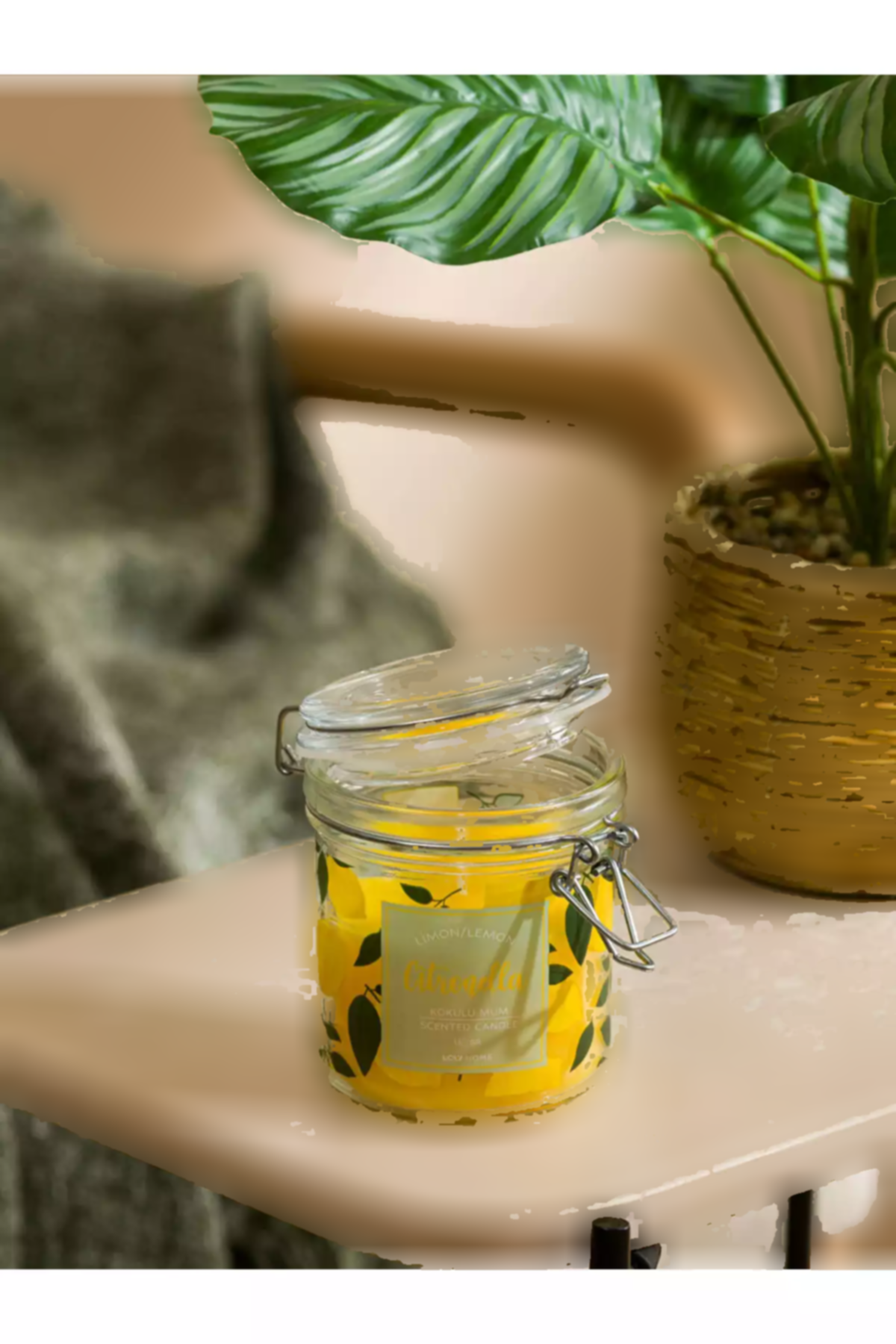 شمع تزئینی معطر خانه لیمویی زرد برند LC Waikiki کد 1754462589