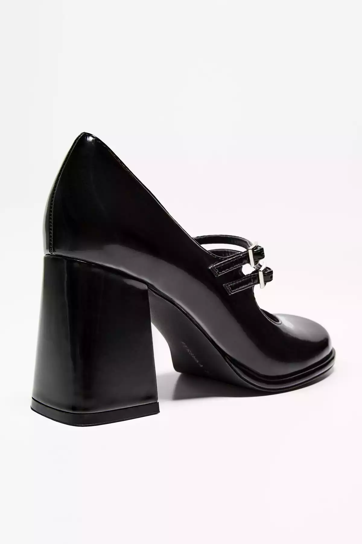 کفش بلوکه پاشنه بلند برند Bershka کد 1754164937