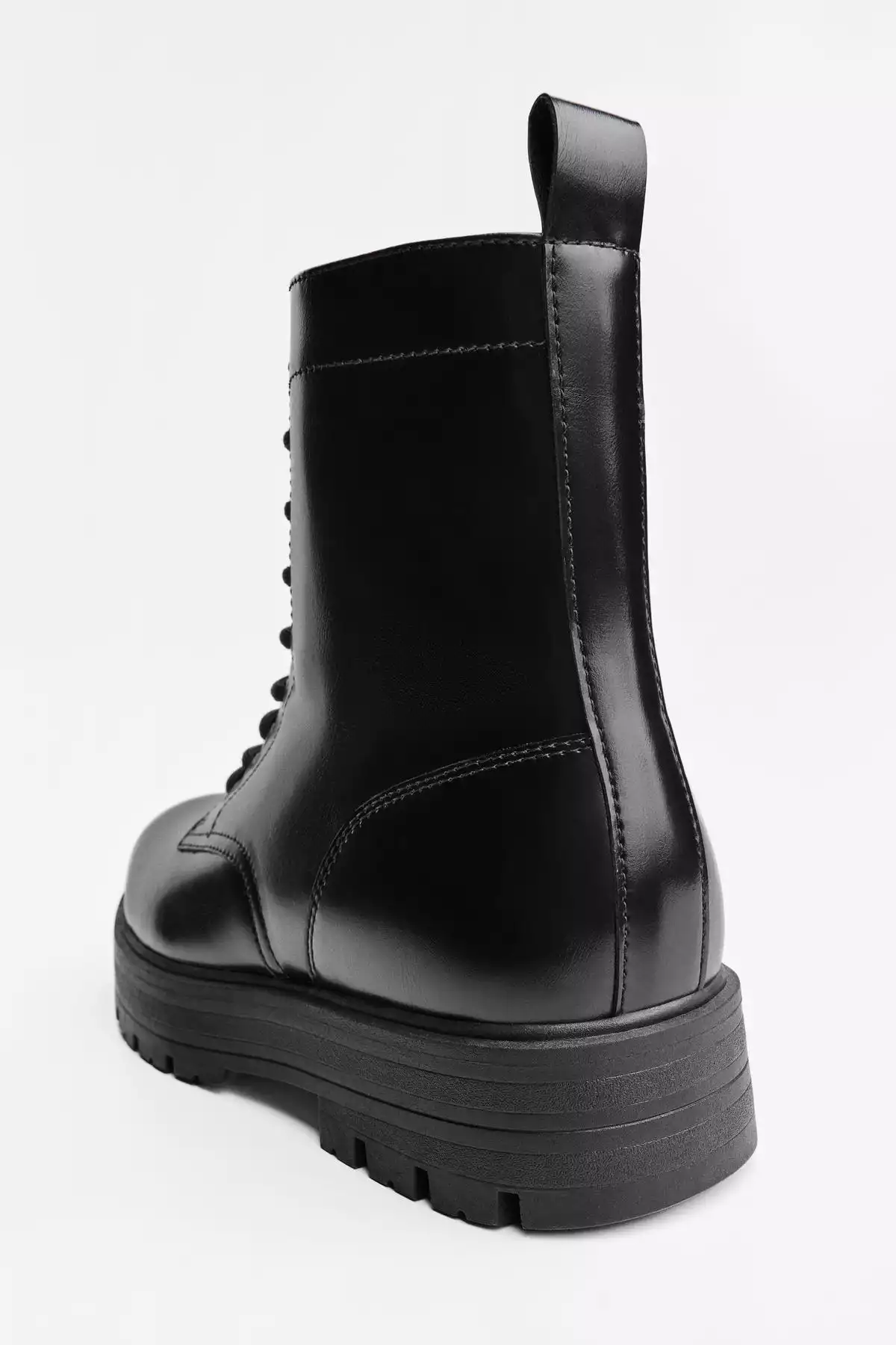 پاشنه کلفت پوتین مشکی مردانه برند Bershka کد 1757195348