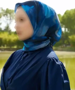 روسری طرح سرمه ای برند Madame Polo کد 1757930650