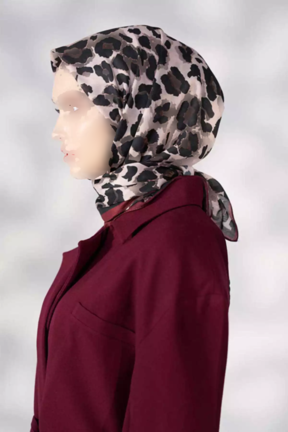 روسری طرح پلنگی زرشکی برند Madame Polo کد 1757935869