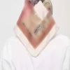 روسری لیز نمیخورد روزانه طرحدار چاپی چند رنگ غیر کریستالی برند Madame Polo کد 1757934730