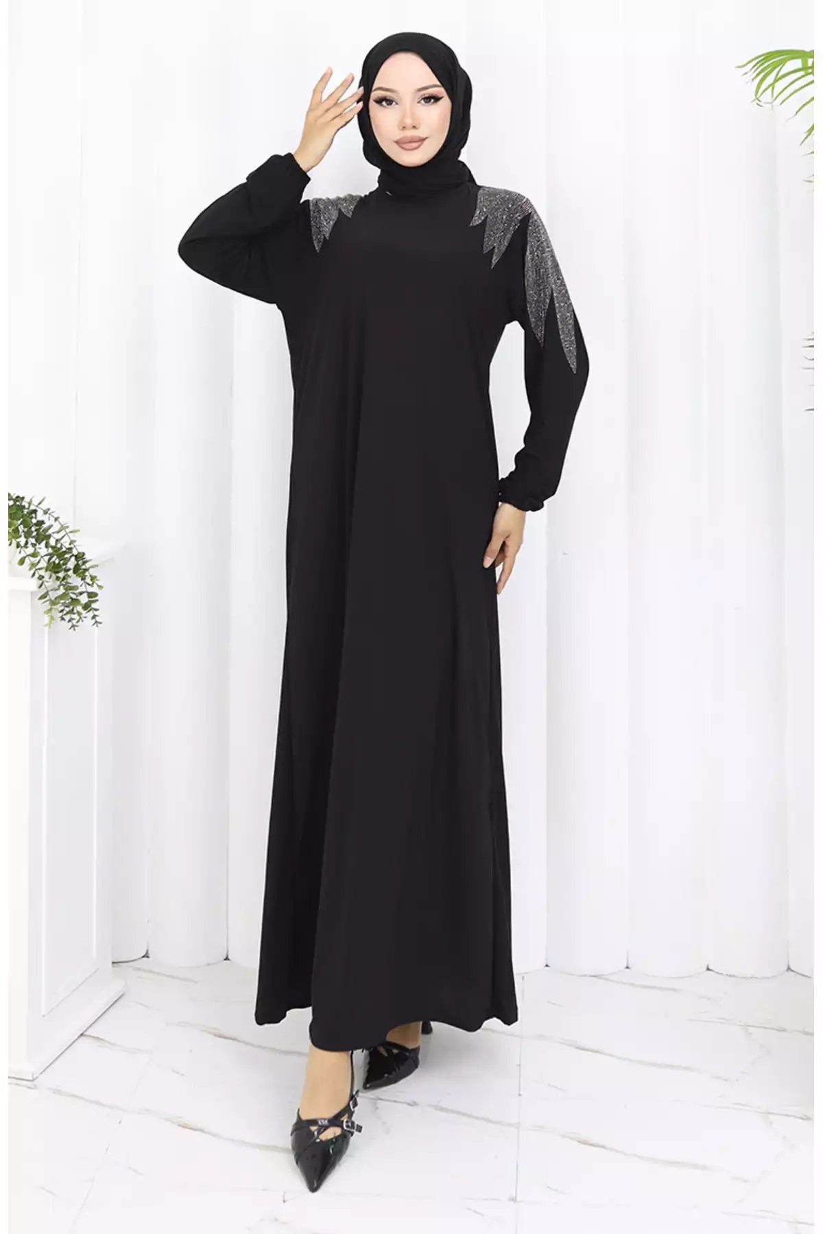 لباس مجلسی پارچه نگین دار مشکی برند sefamerve کد 1758123132