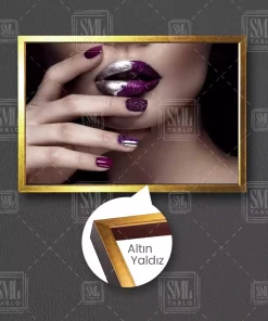 تابلو رژ لاک ناخن آرایش نگین دار نقره بنفش زنانه آرایشگاه سالن برند SML TABLO کد 1758422532