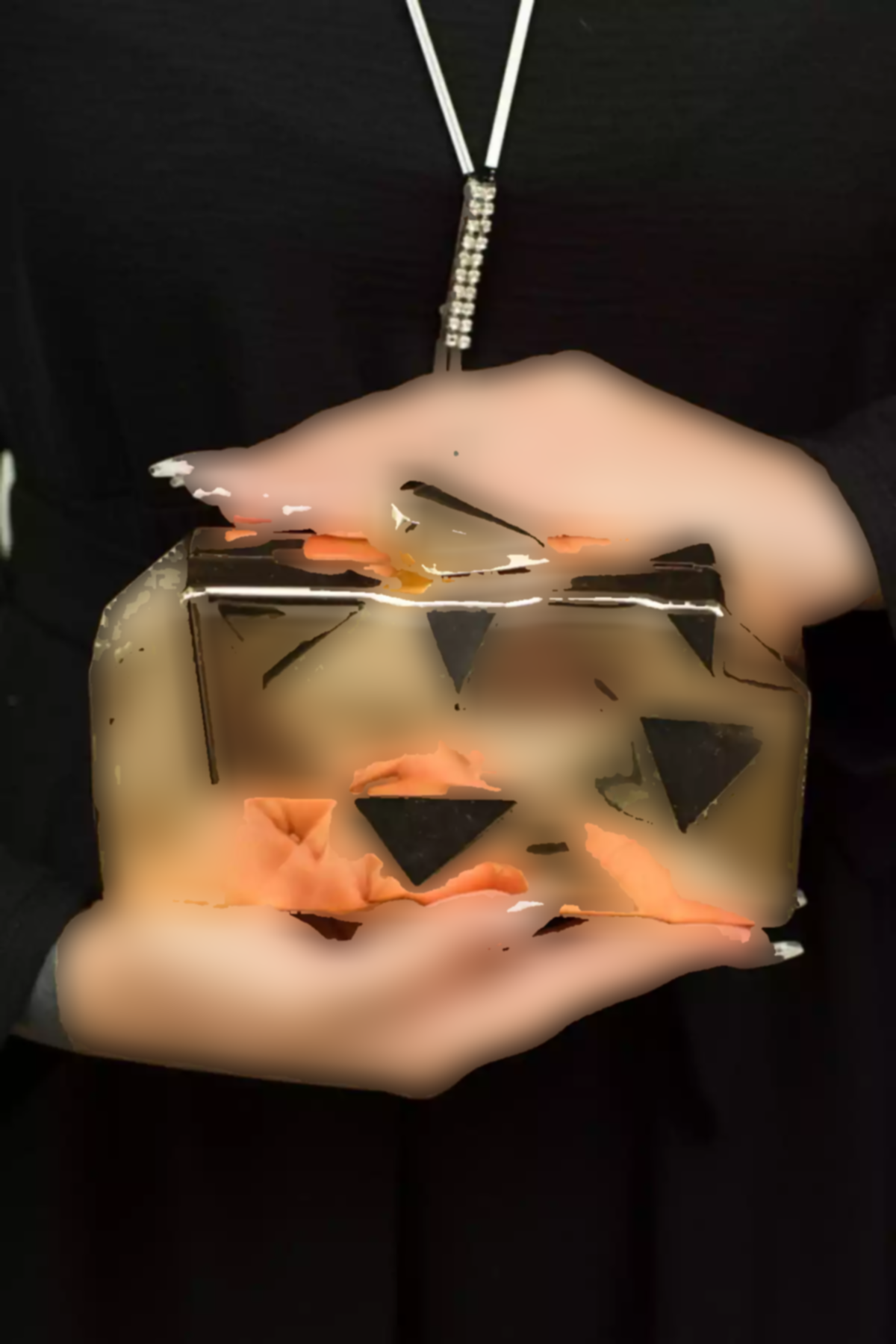 کیف مجلسی فلزی طلایی زنانه برند weem bag کد 1758422464