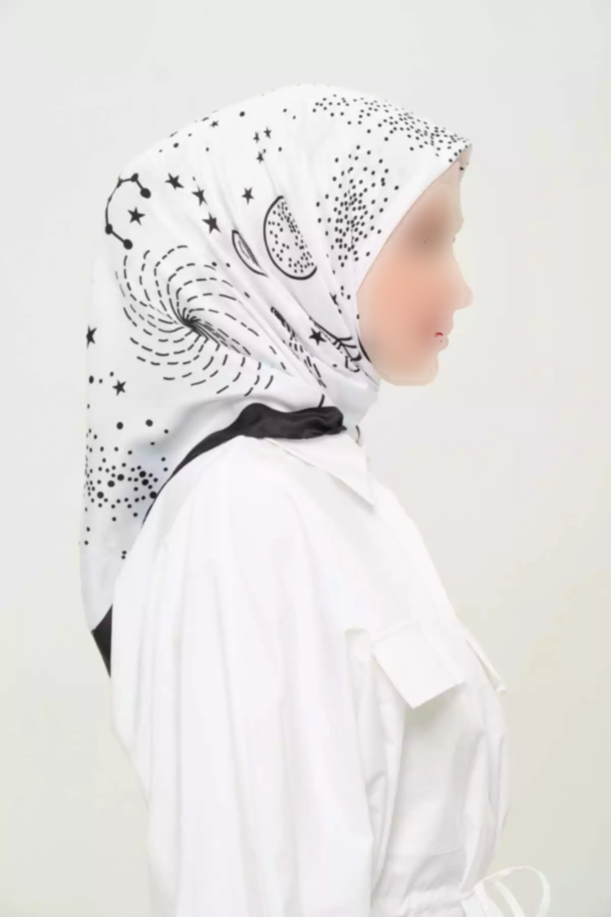 روسری لیز نمیخورد روزانه طرحدار چند رنگ غیر کریستالی دیجیتال برند Madame Polo کد 1757934723