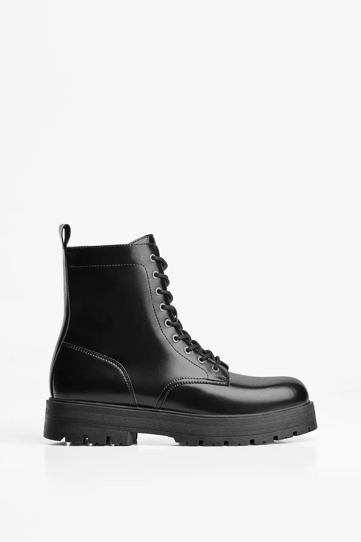 پاشنه کلفت پوتین مشکی مردانه برند Bershka کد 1757195348