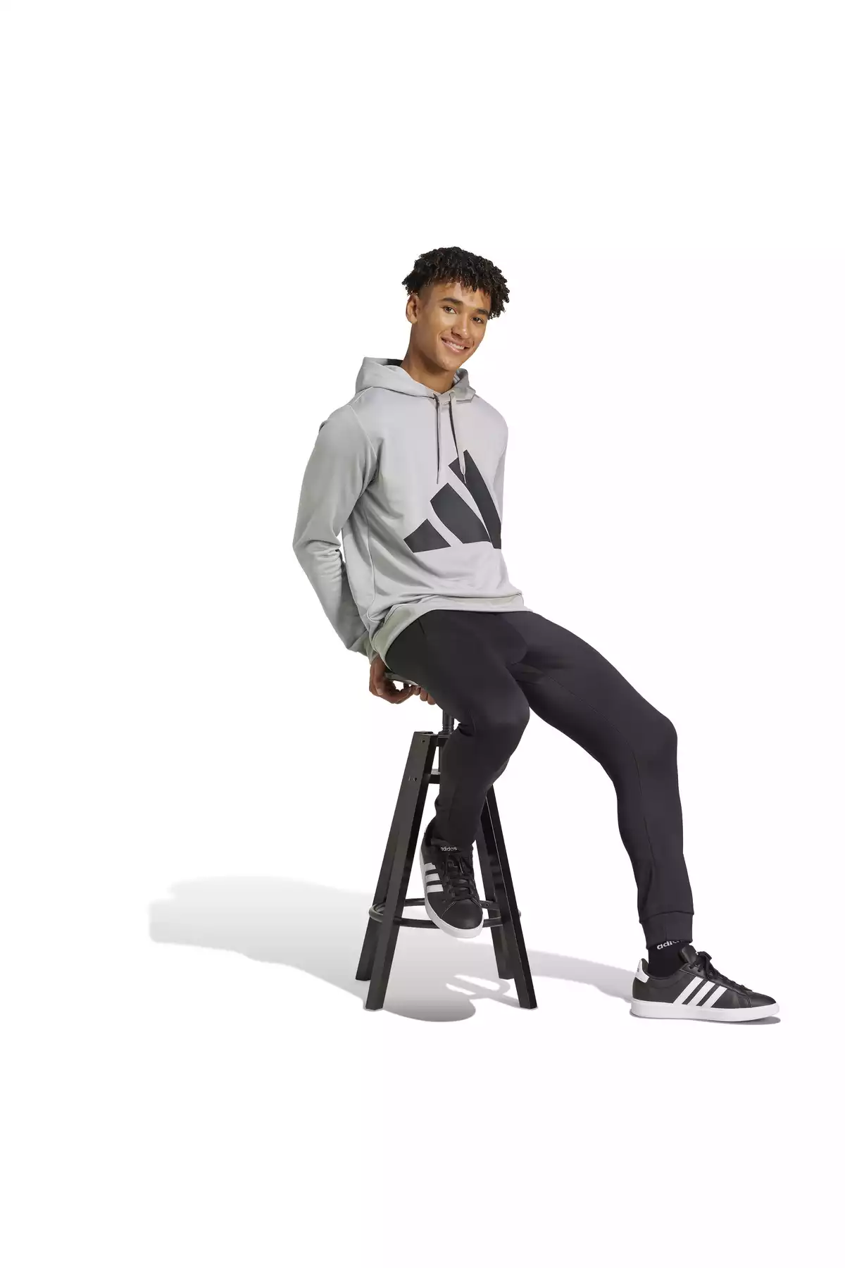 ست لباس راحتی فرنچ کلاهدار آرم برند adidas کد 1759202470