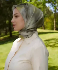 روسری طرح سبز برند Madame Polo کد 1757934732