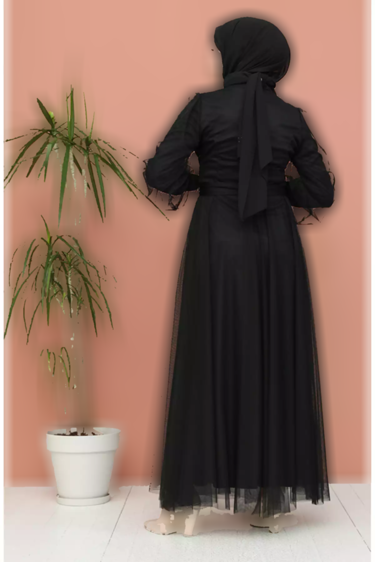 لباس مجلسی توری 01مشکی مروارید دوزی شده برند sefamerve کد 1758123125