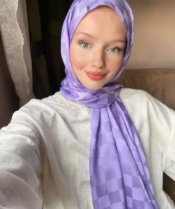 شال ابریشمی طرح شطرنجی ایتالیایی جاکار دریا برند Madame Polo کد 1757935867