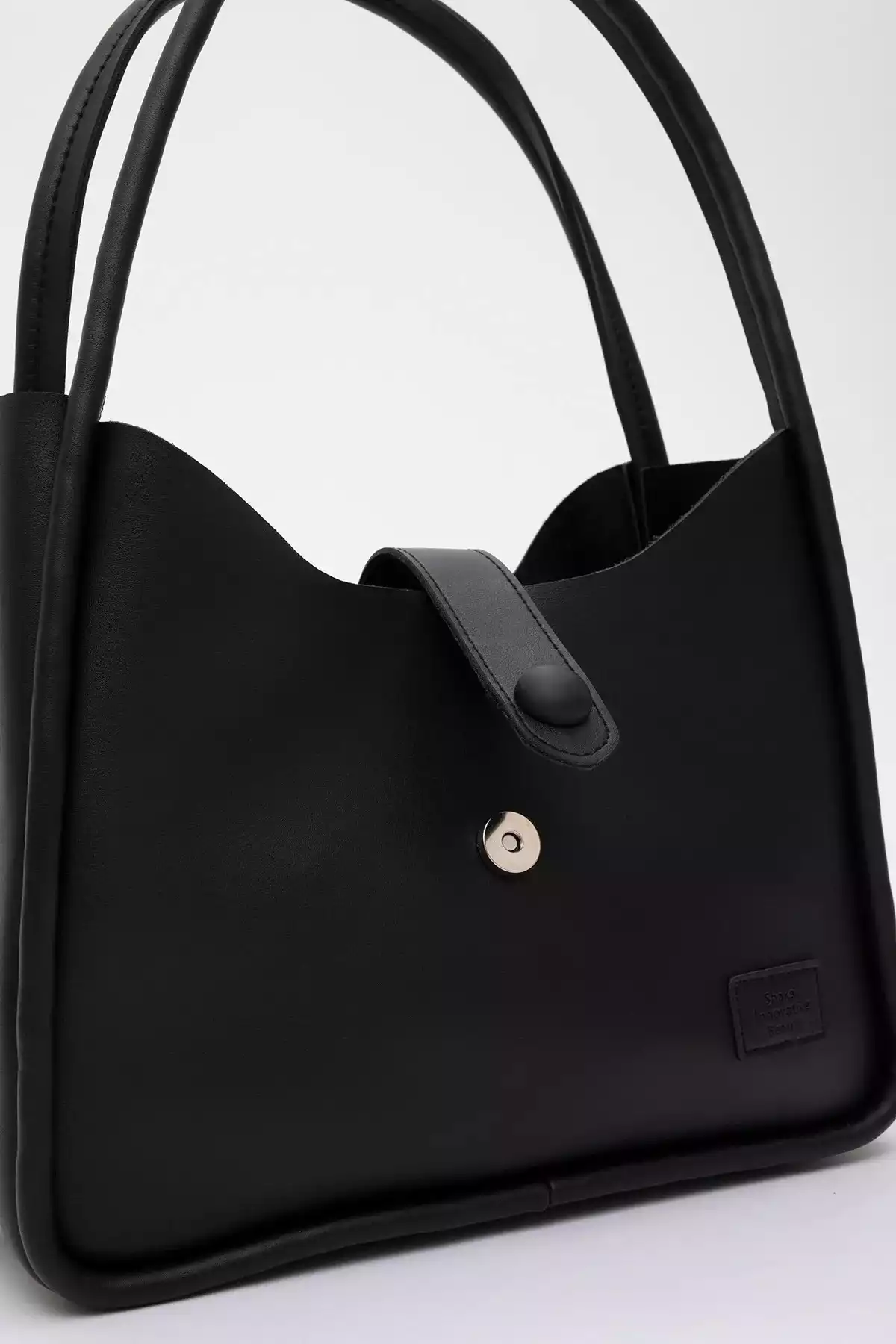 کیف دوشی آستین آرایش دکمه دار چرم برند Dias avm کد 1758440472