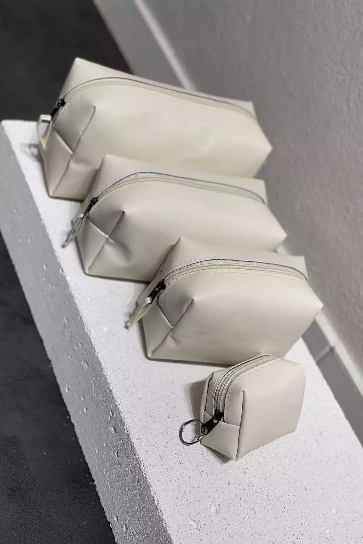 کیف لوازم آرایش زنانه برند PurpleART کد 1758440471