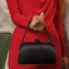 مجلسی شب زنجیردار دوشی ساتن کیف دستی بنددار مشکی برند ROZA CANTA کد 1758390666