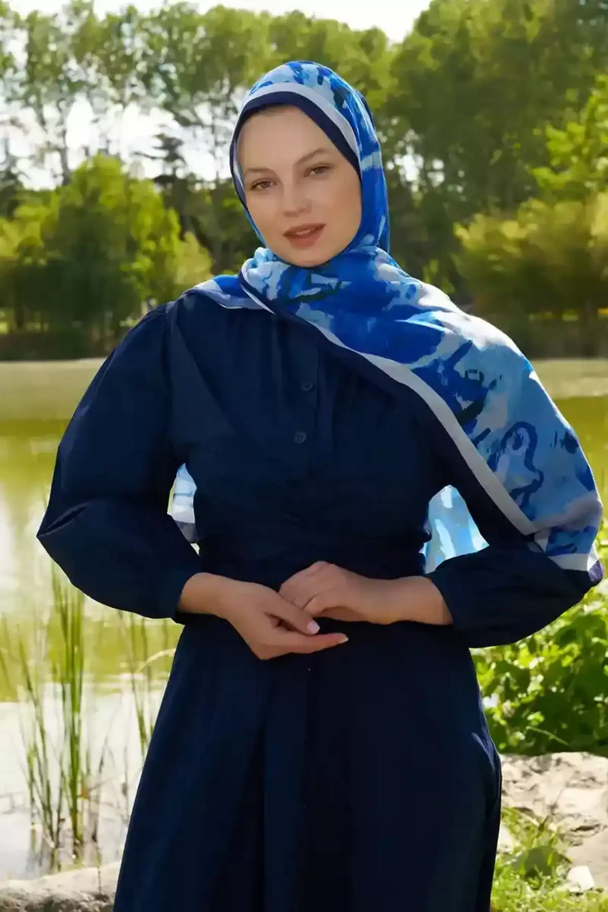 شال طرح آبی برند Madame Polo کد 1757935868