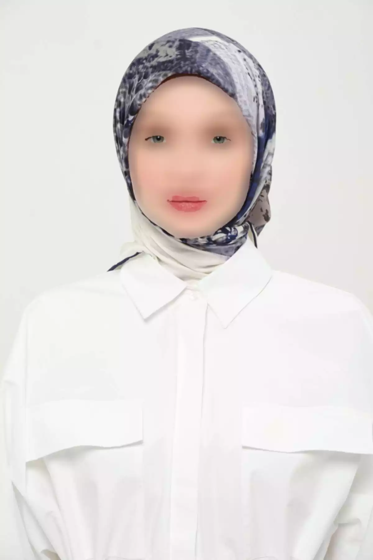 روسری لیز نمیخورد روزانه طرحدار چاپی چند رنگ غیر کریستالی برند Madame Polo کد 1757935863