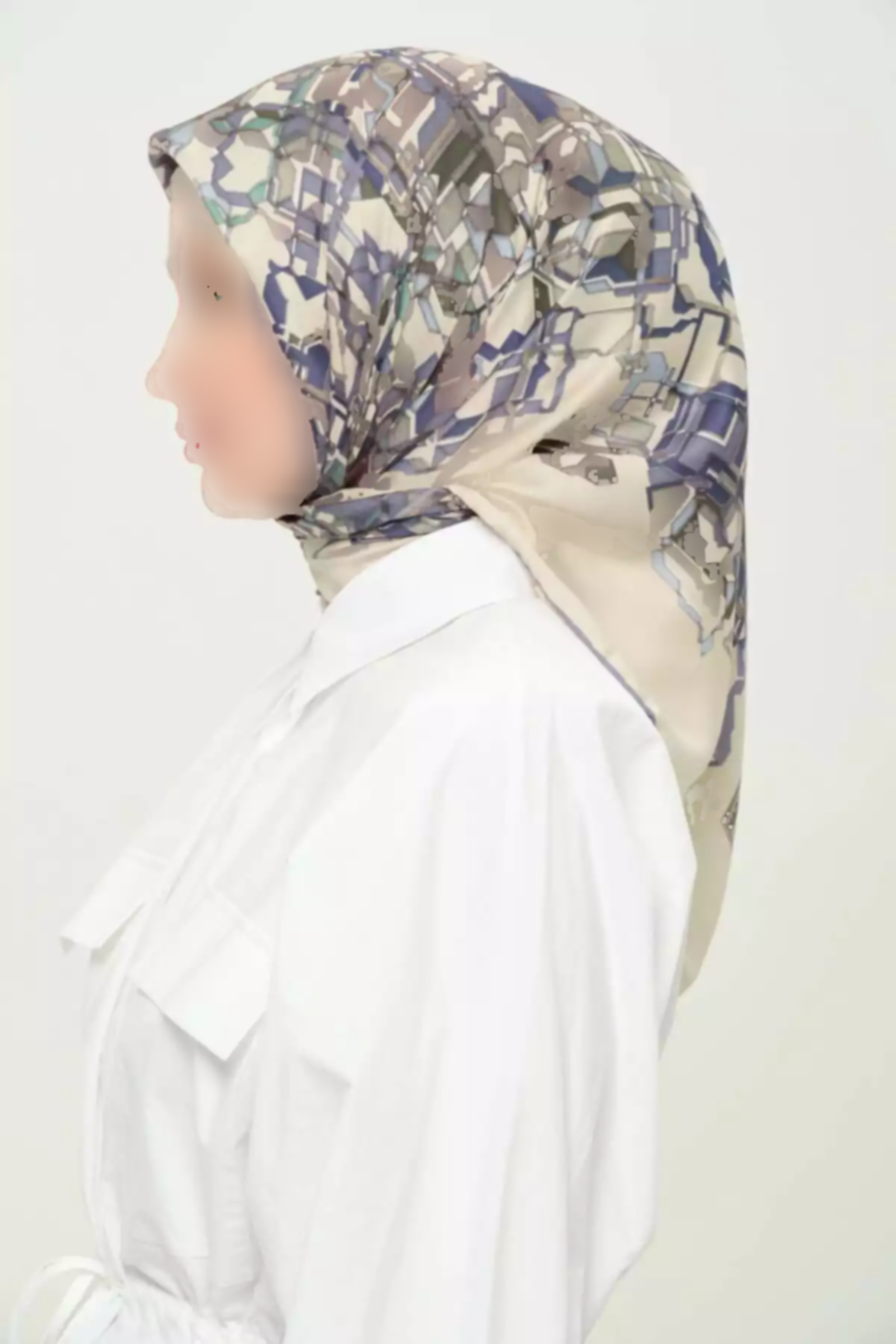 روسری لیز نمیخورد روزانه طرحدار چاپی چند رنگ غیر کریستالی برند Madame Polo کد 1757930654