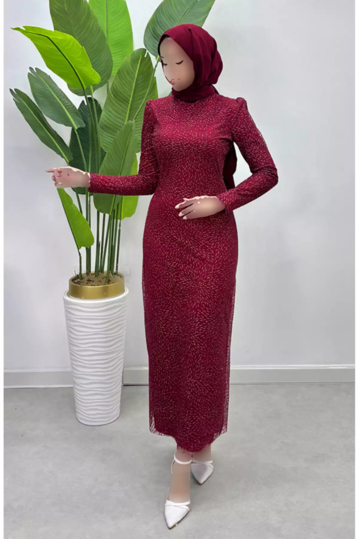 لباس مجلسی توری اکریلیکی زرشکی برند sefamerve کد 1758123124