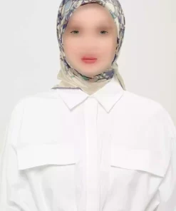 روسری لیز نمیخورد روزانه طرحدار چاپی چند رنگ غیر کریستالی برند Madame Polo کد 1757930654