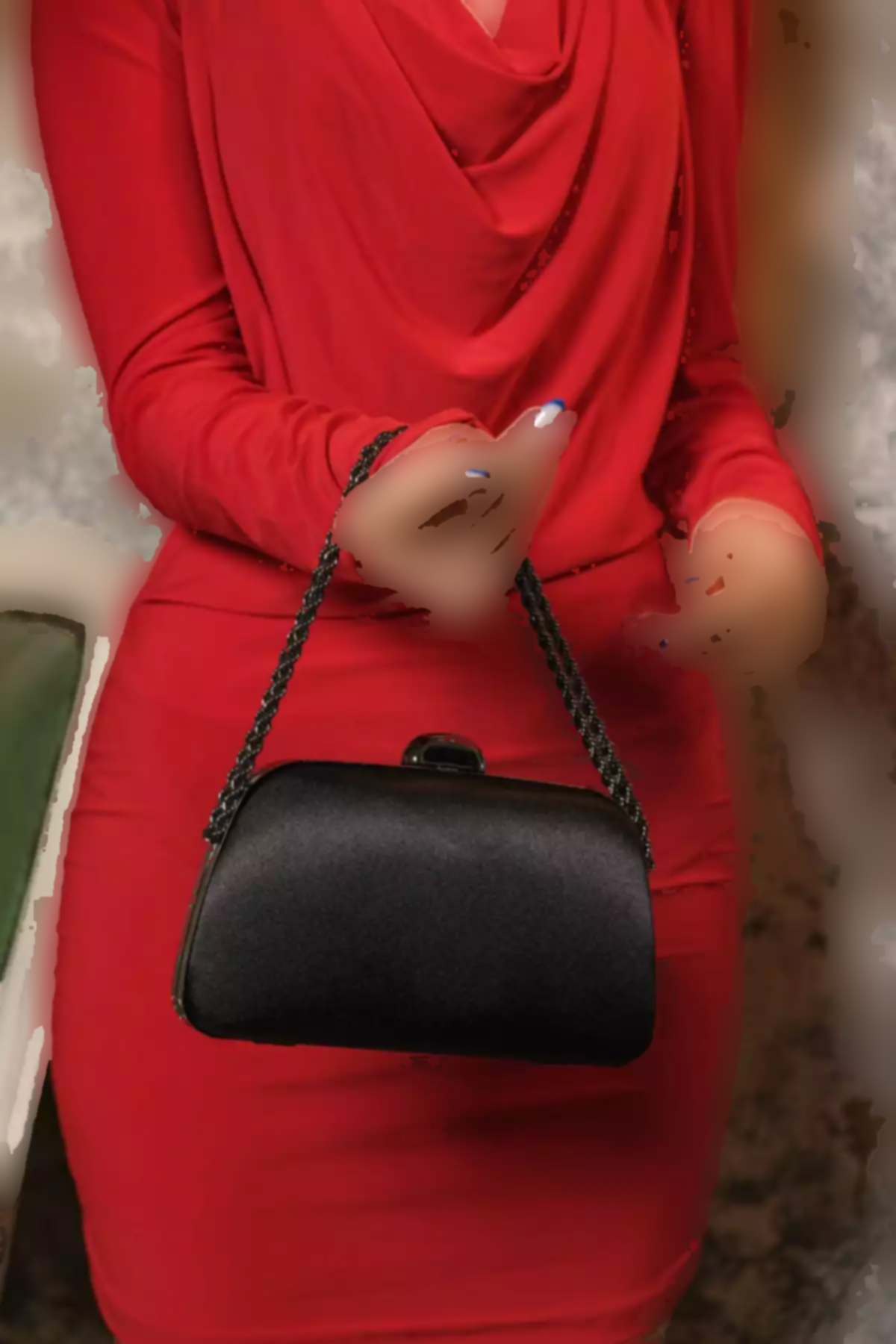 مجلسی شب زنجیردار دوشی ساتن کیف دستی بنددار مشکی برند ROZA CANTA کد 1758390666