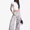 بشکه طرحدار شلوار برند Bershka کد 1757389568