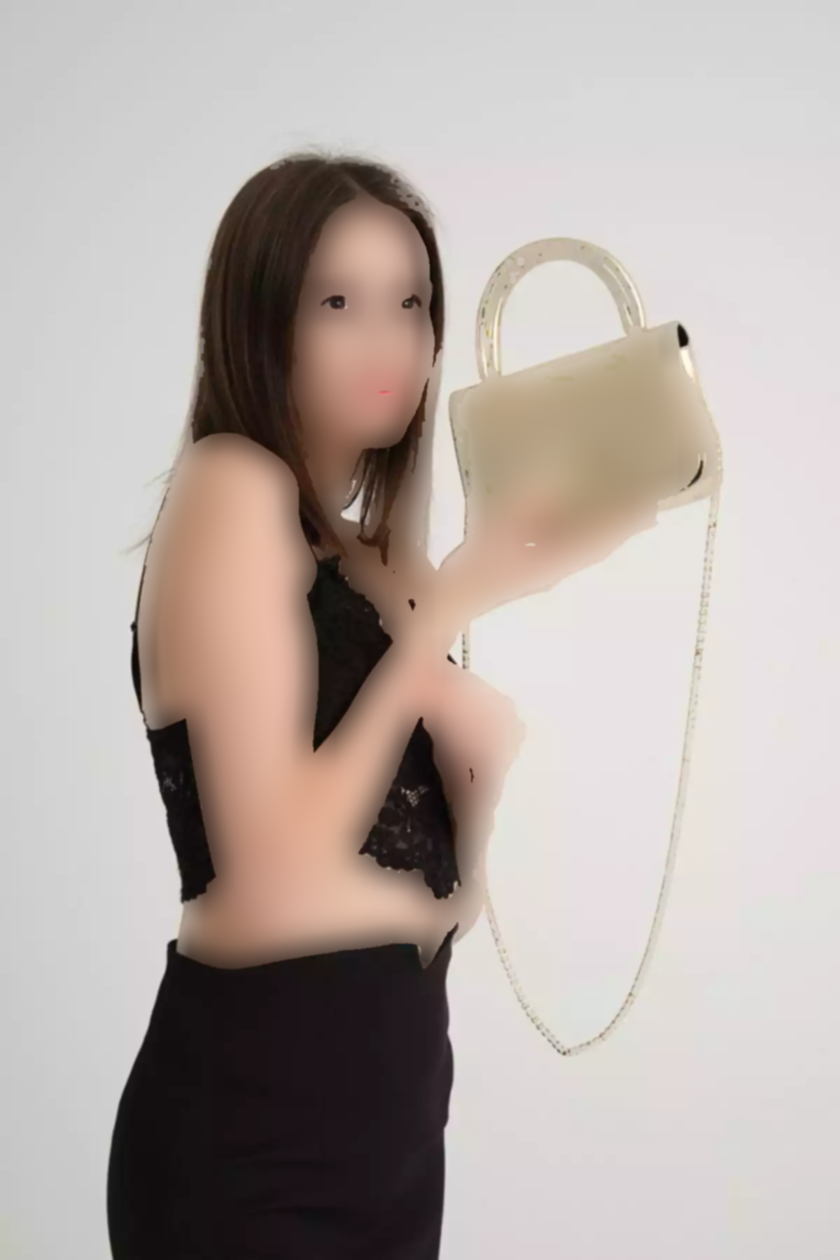 کیف دوشی مجلسی زنجیردار براق طلایی رنگ زنانه بنددار برند mossi کد 1758390672