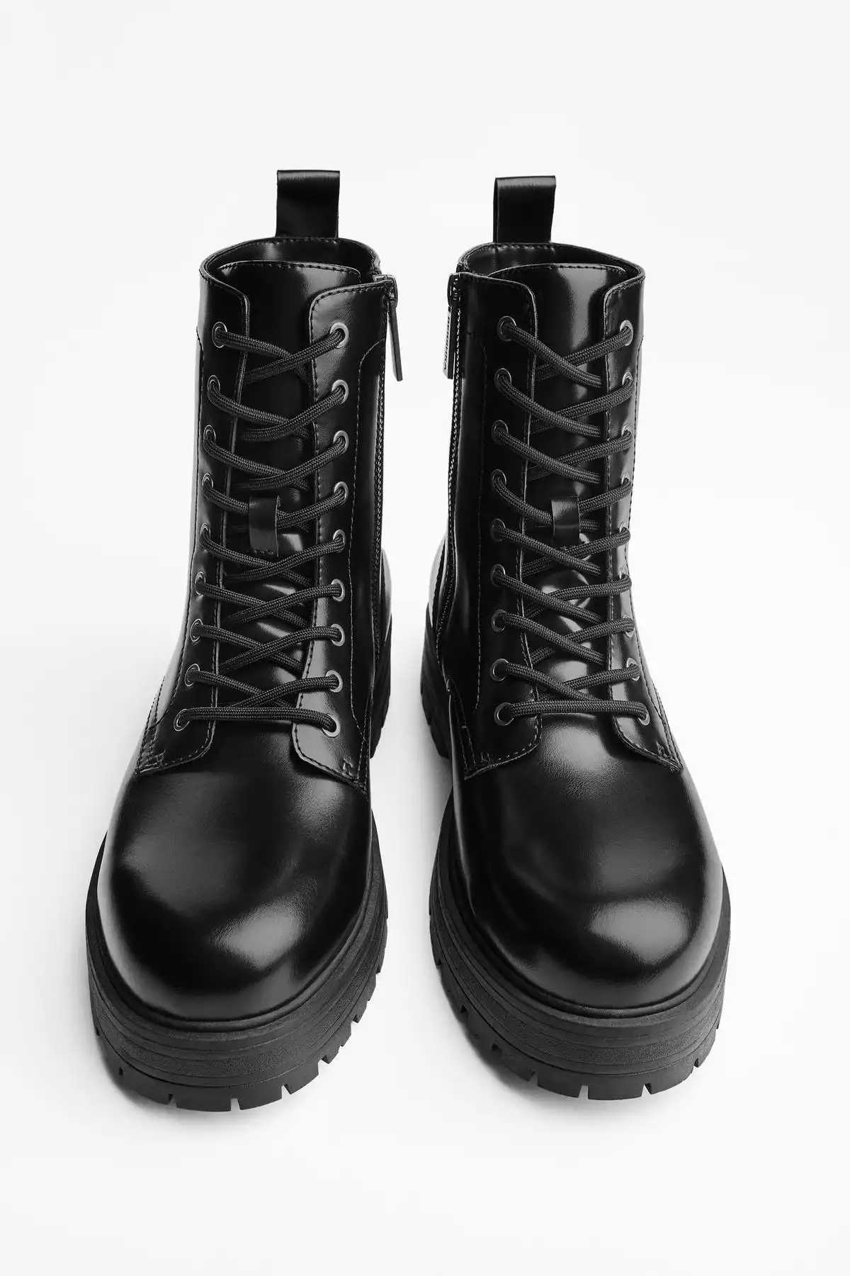 پاشنه کلفت پوتین مشکی مردانه برند Bershka کد 1757195348