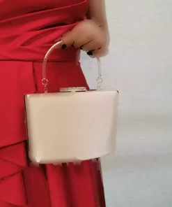 کیف مجلسی اکسسوار دار ساتن طلایی زنانه برند NAZART کد 1758072071