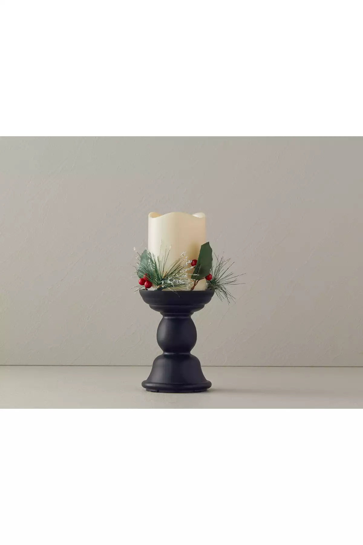تزئینی پلاستیکی مشکی شمعدان برند English Home کد 1757129229