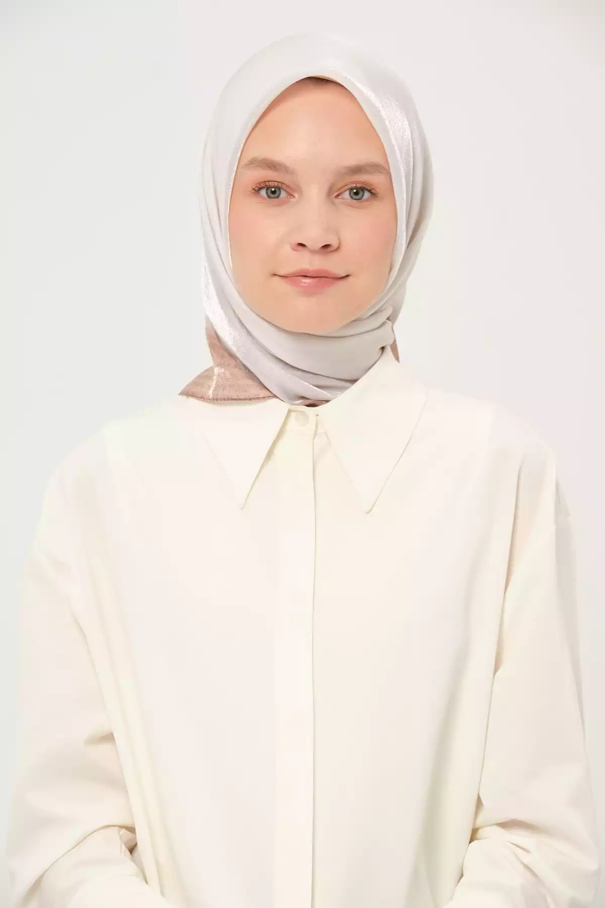 روسری کهربا پارچه مربع چند رنگ 90x90cm برند Madame Polo کد 1757934733