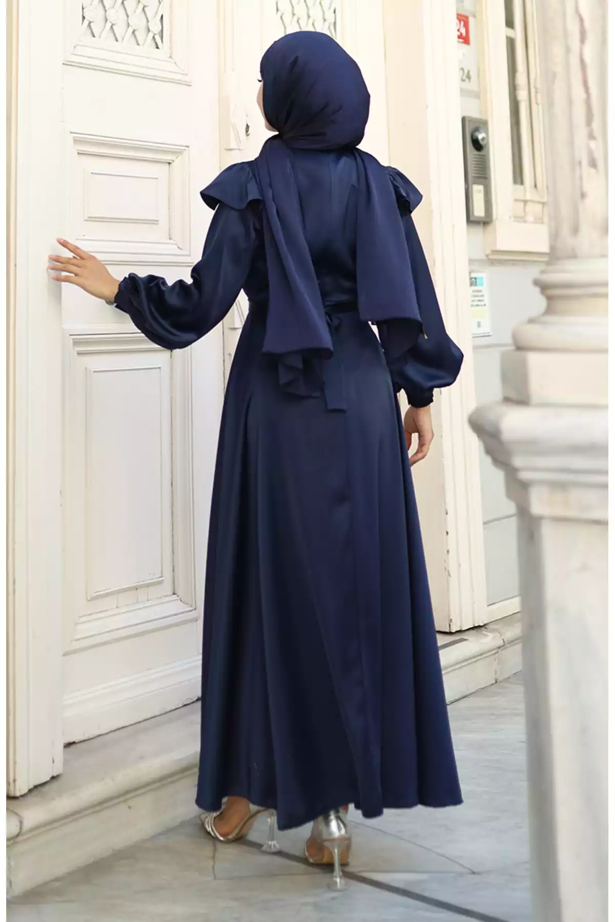 لباس مجلسی شانه 01سرمه ای ساتن چیندار برند sefamerve کد 1758123072