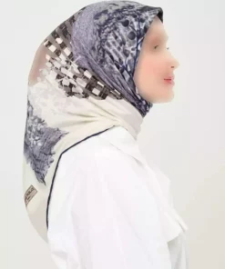 روسری لیز نمیخورد روزانه طرحدار چاپی چند رنگ غیر کریستالی برند Madame Polo کد 1757935863