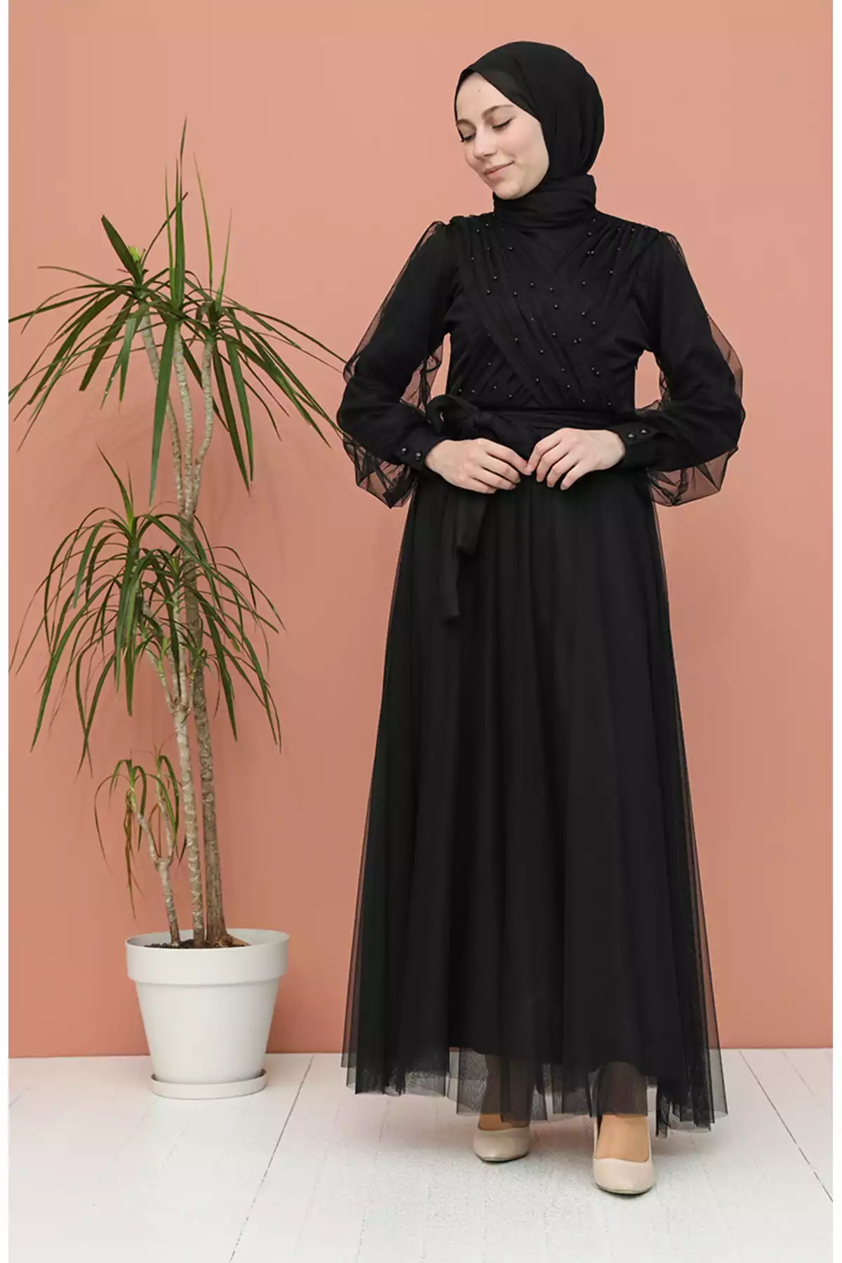 لباس مجلسی توری 01مشکی مروارید دوزی شده برند sefamerve کد 1758123125