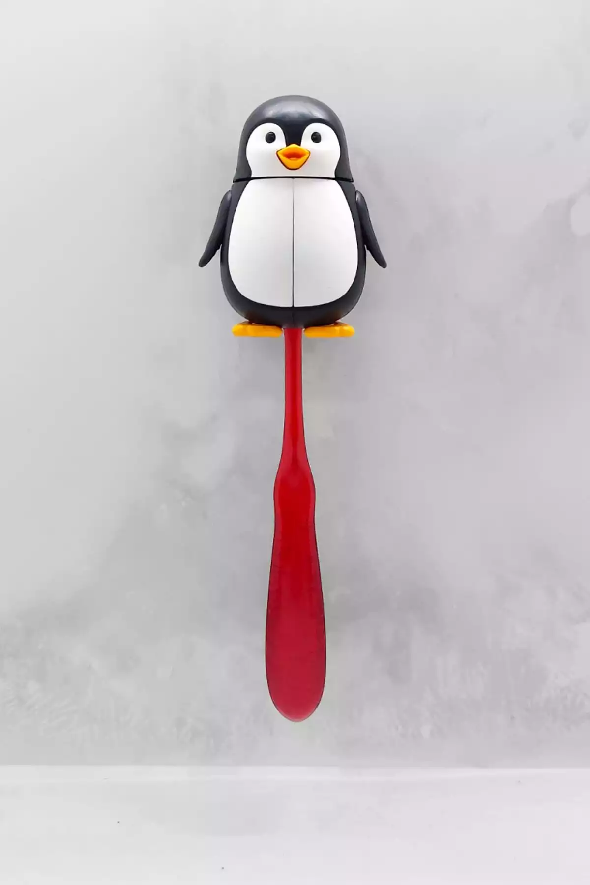 ظرف نگهداری مسواک ست پنگوئن Junior قرمز برند R.O.C.S. کد 1757335330