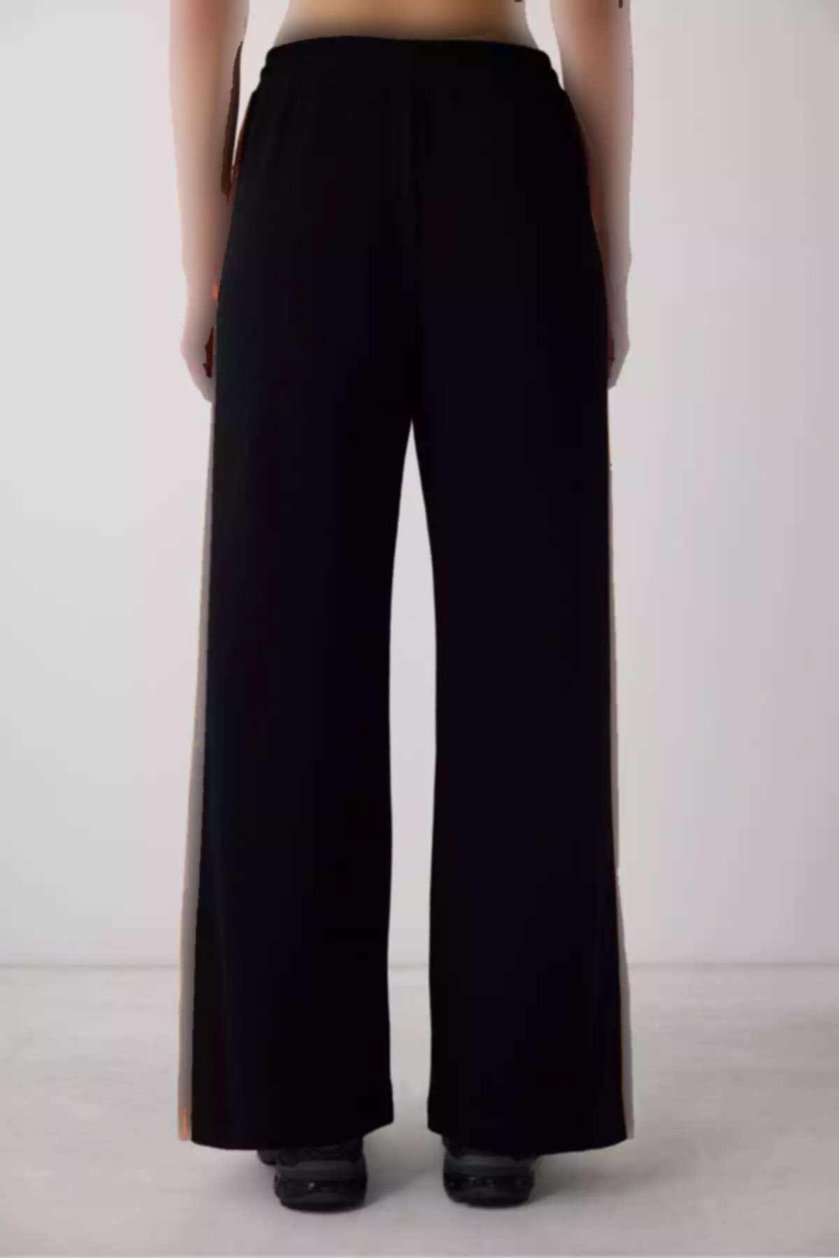 دور کمر بلند پاچه گشاد سعود شلوار مشکی برند Penti کد 1758037268