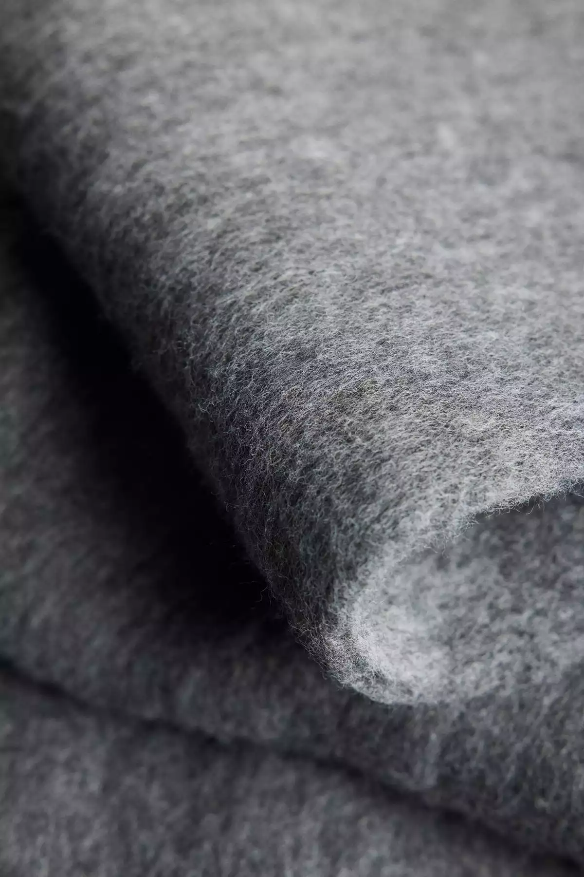 شال تک رنگ رنگی برند Bershka کد 1757930644