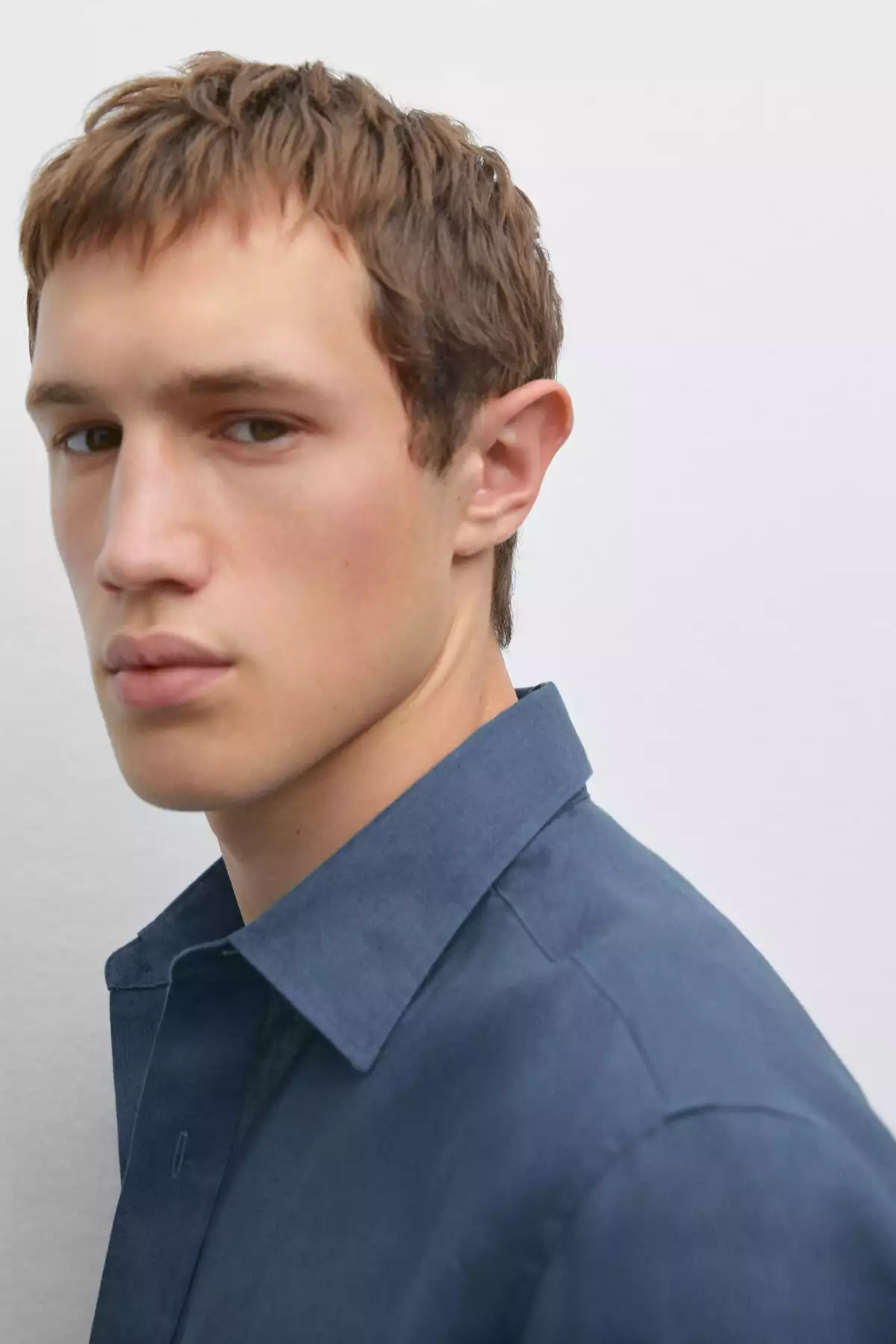 پیراهن اسلیم فیت 100کتان برند Massimo Dutti کد 1757748908