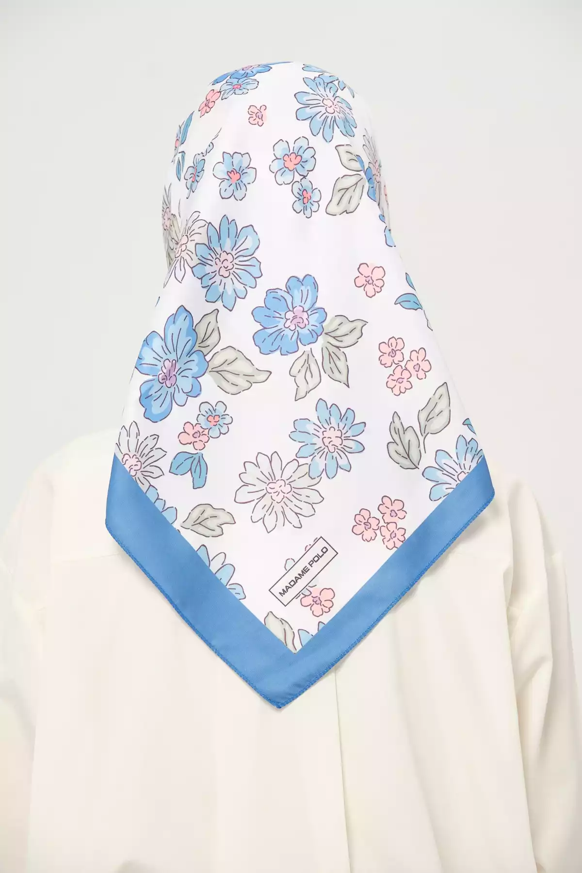 روسری پارچه دیجیتالی تویل چند رنگ 90x90cm برند Madame Polo کد 1757932874