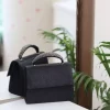 کیف دوشی مجلسی طرحدار اکریلیکی مشکی زنانه برند Moom Bag کد 1758390663