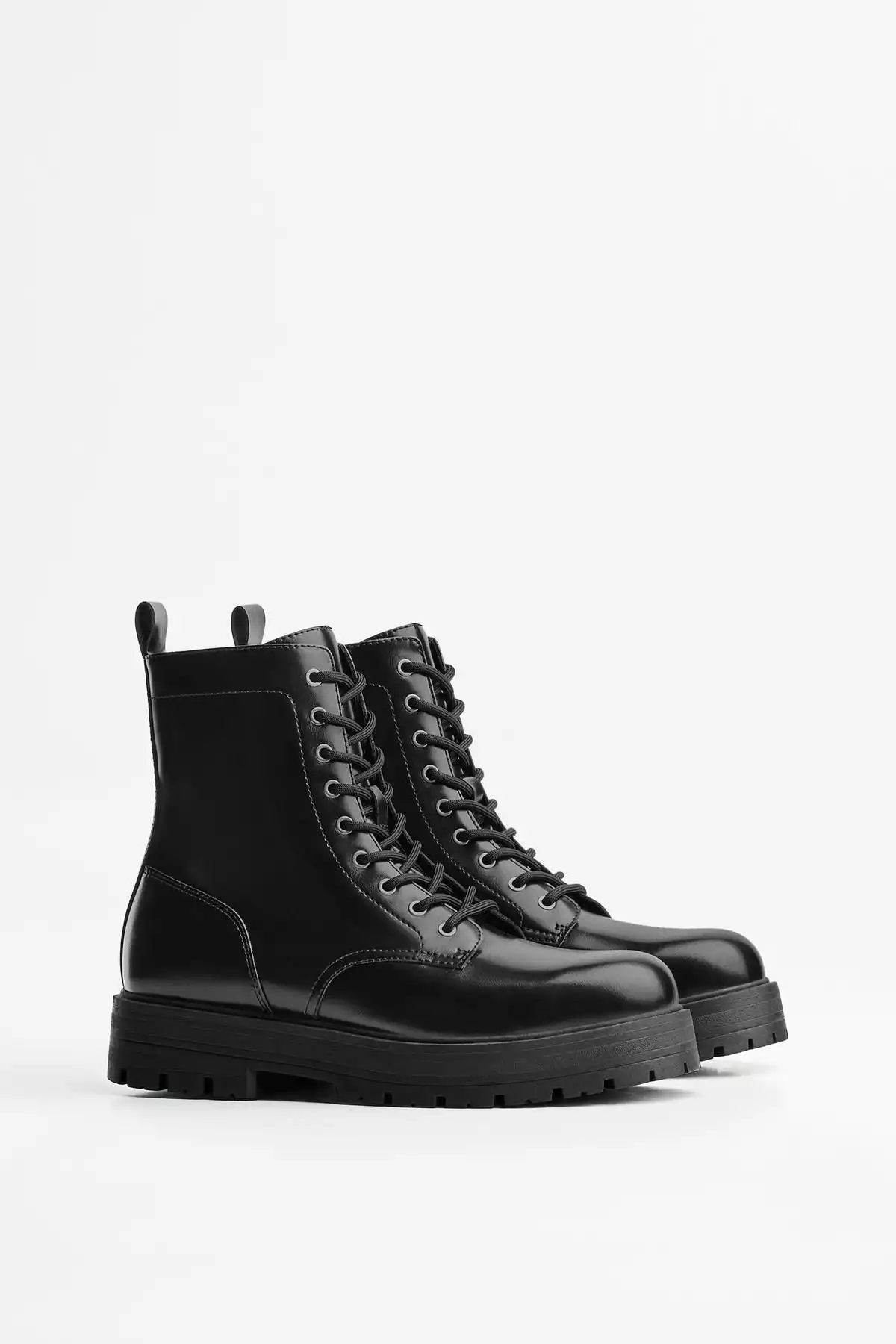 پاشنه کلفت پوتین مشکی مردانه برند Bershka کد 1757195348