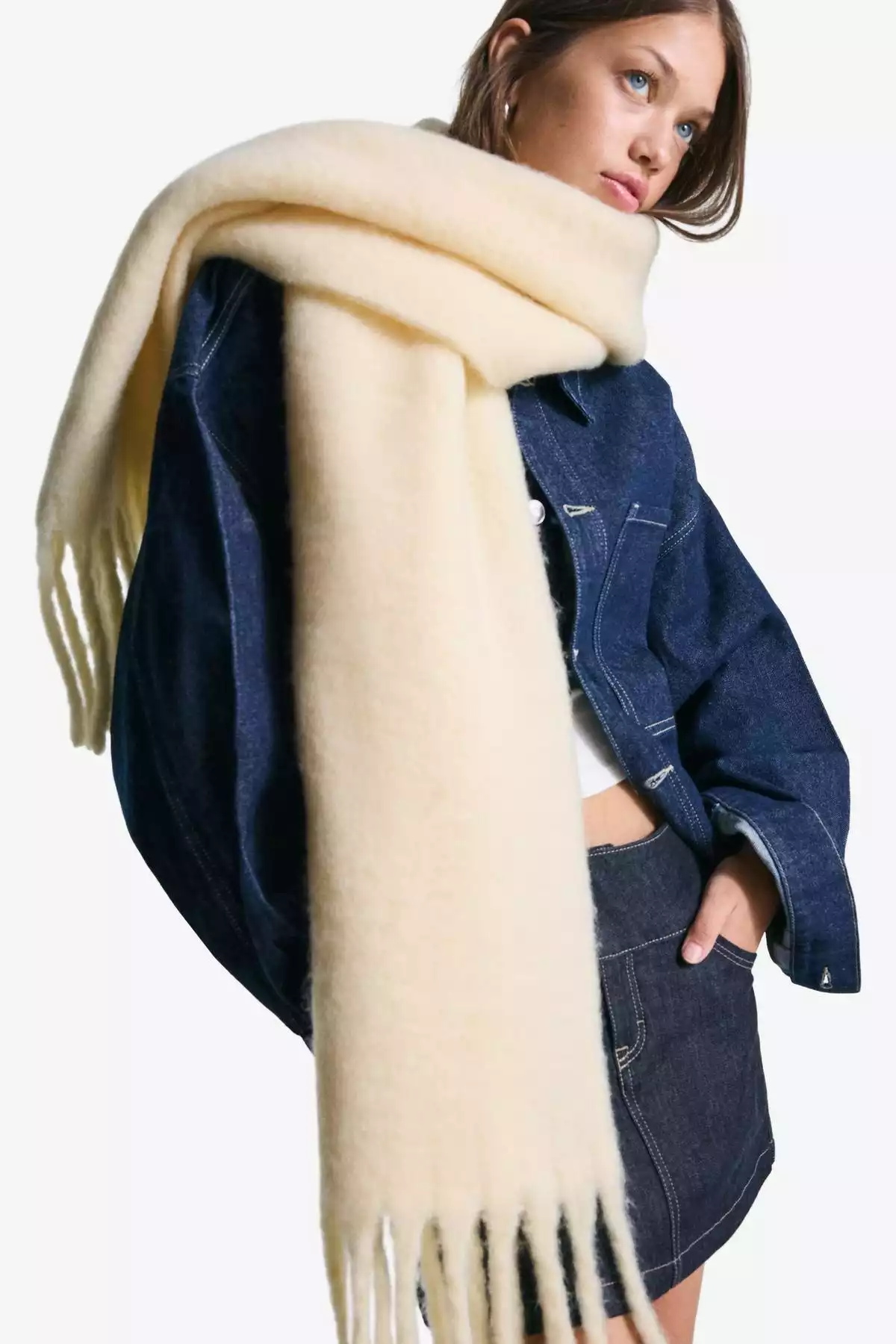 شال تک رنگ رنگی برند Bershka کد 1757930645