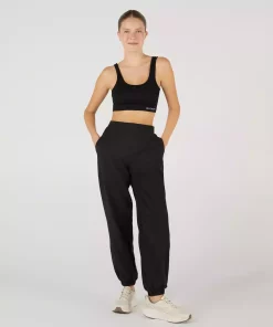 شلوار راحتی میکرو جاگر مشکی زنانه برند Skechers کد 1758037272